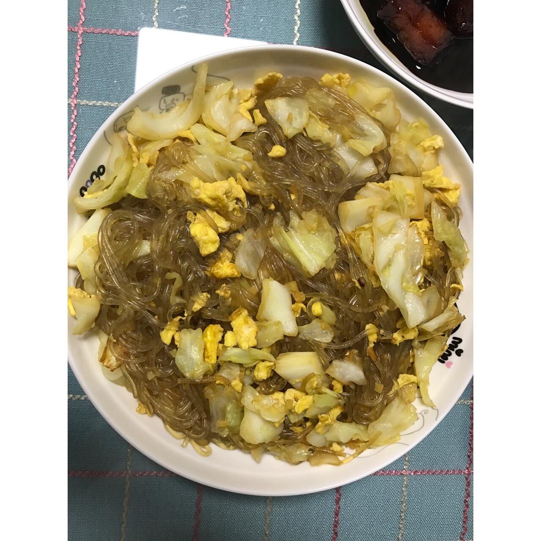 包菜粉丝炒鸡蛋