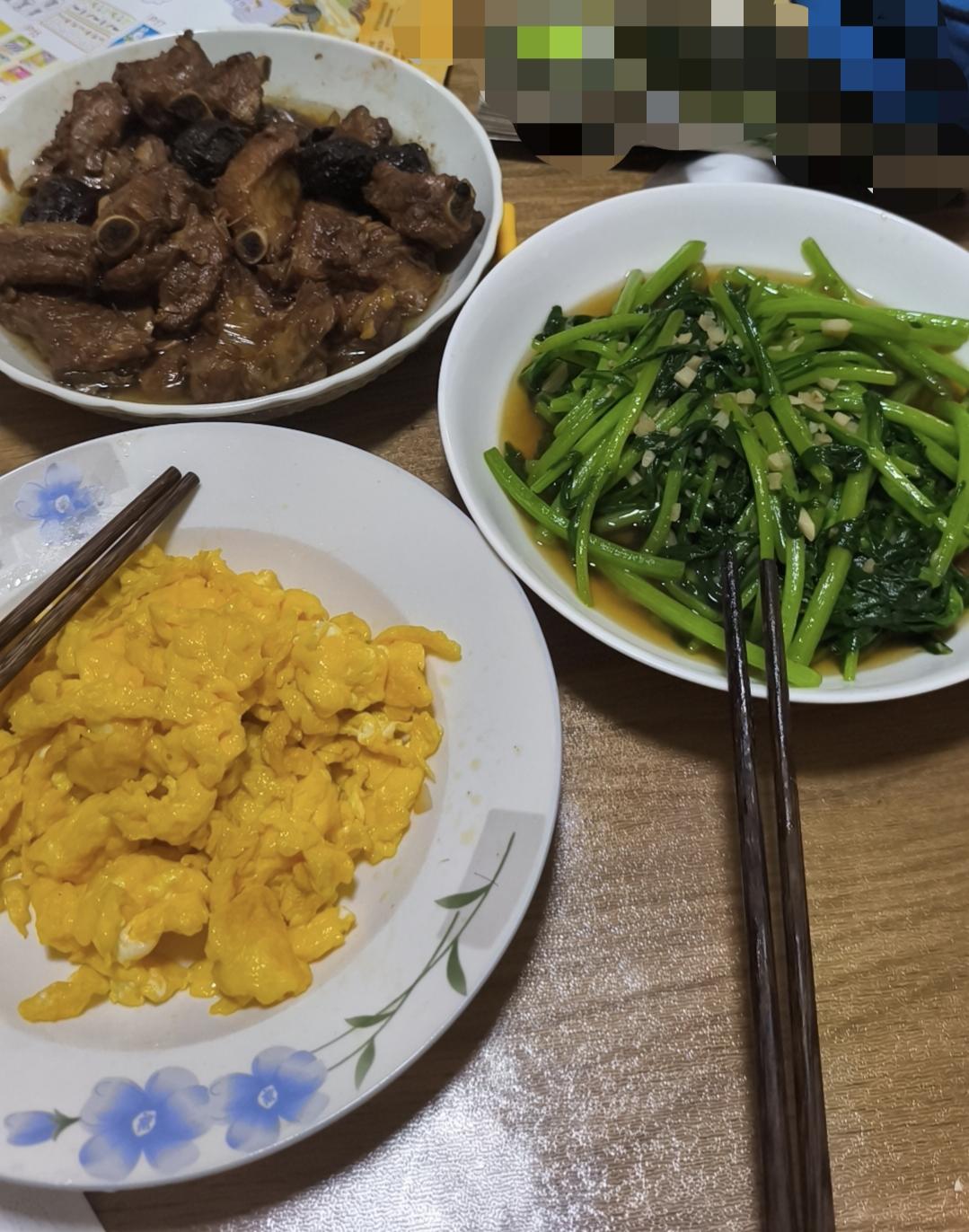 话梅排骨