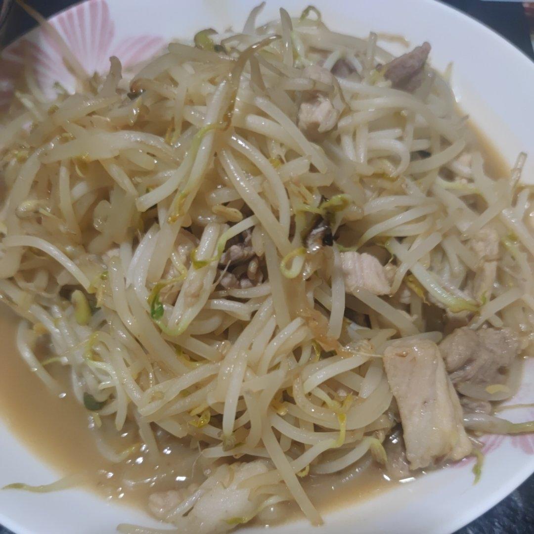 豆芽炒肉