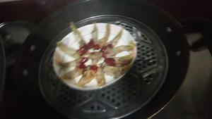 菊香花胶饺的做法 步骤7