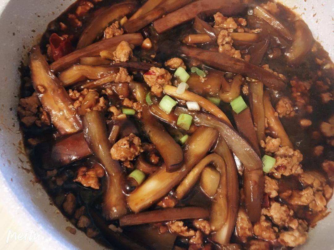 开胃下饭菜！巨简单的家常鱼香茄子煲