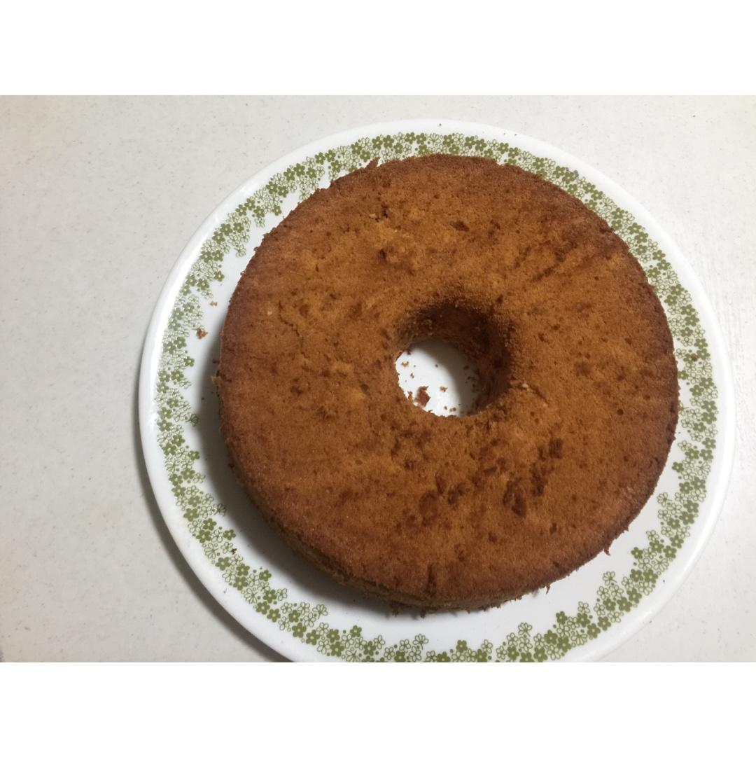 烤箱做蛋糕（戚风蛋糕的做法）