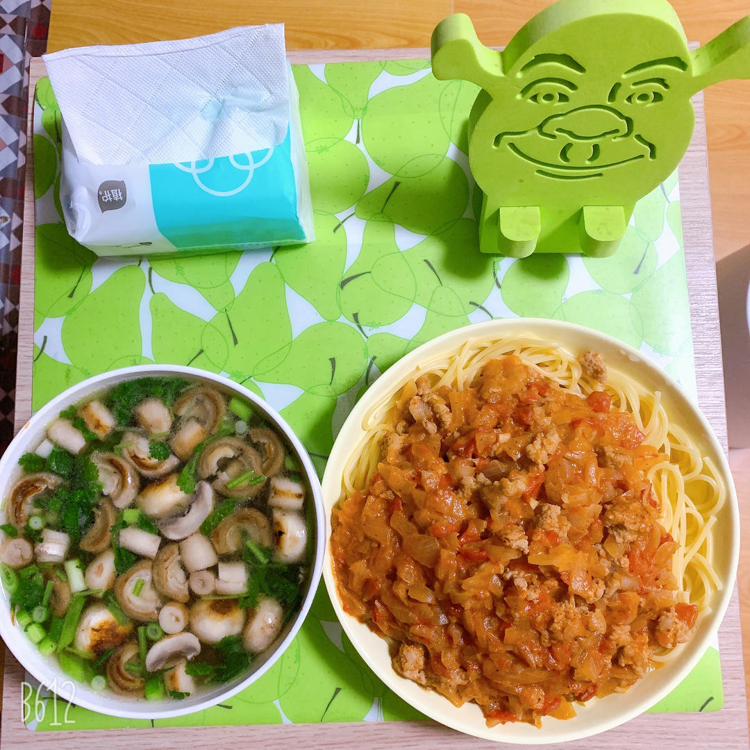 （完胜必胜客的）番茄肉酱意大利面～
