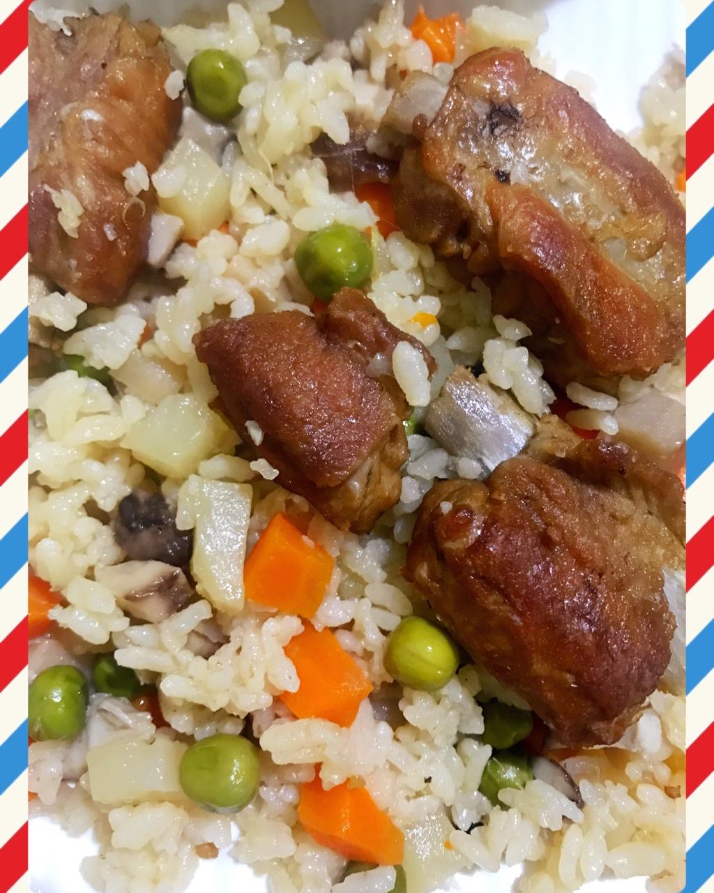 喷香排骨焖饭（爆好吃）