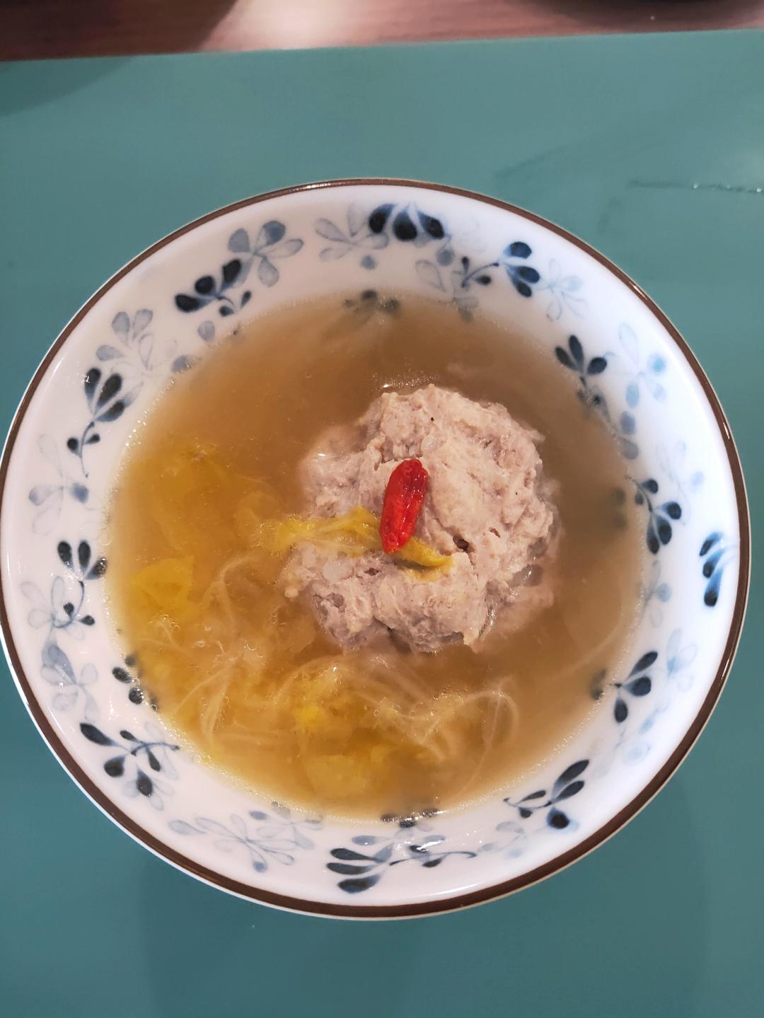 淮扬名典-清炖狮子头