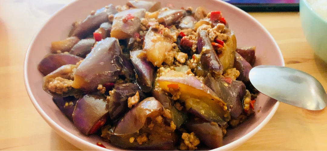 肉沫茄子（非油炸健康版）文末另附万能鱼香汁配方。