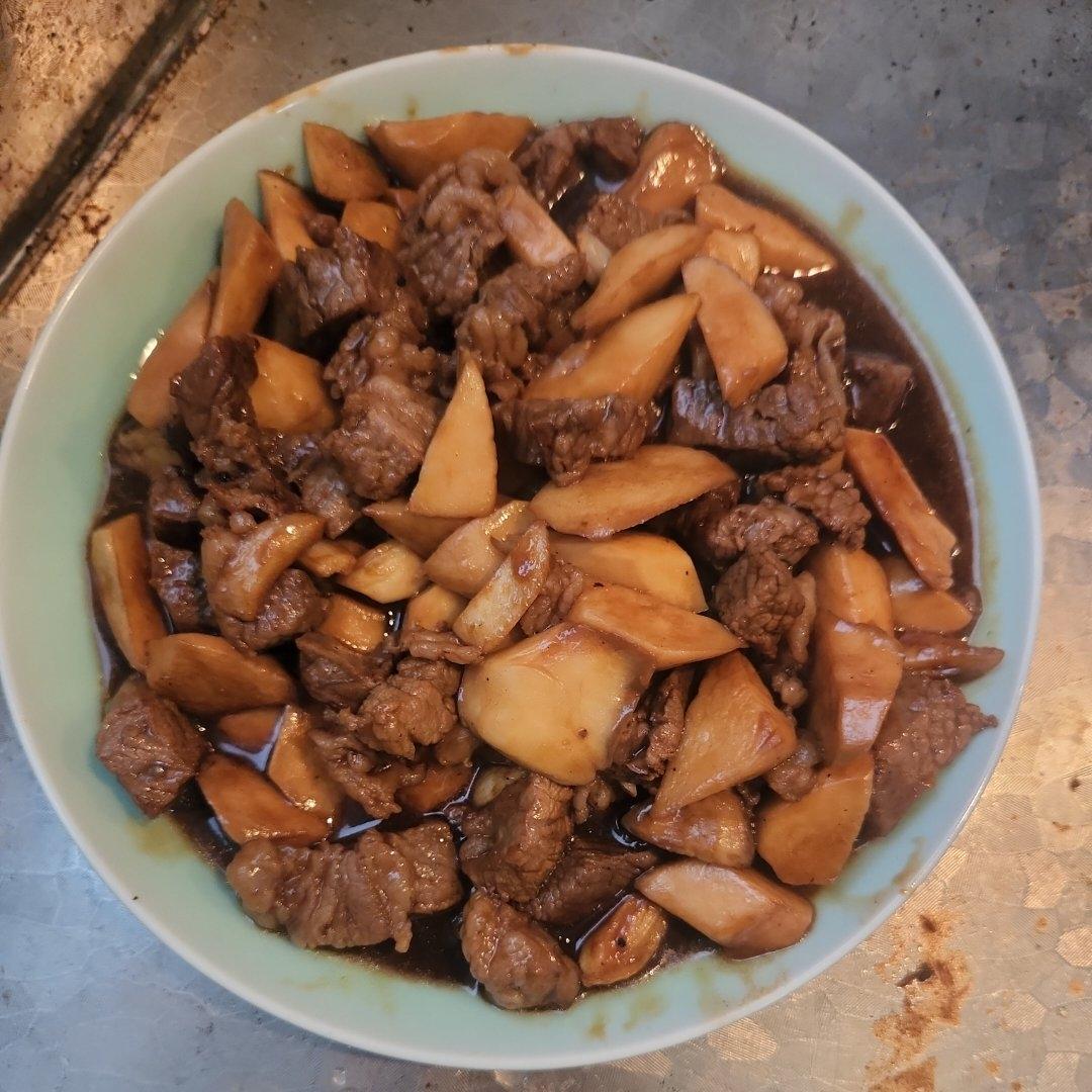 黑椒杏鲍菇牛肉粒