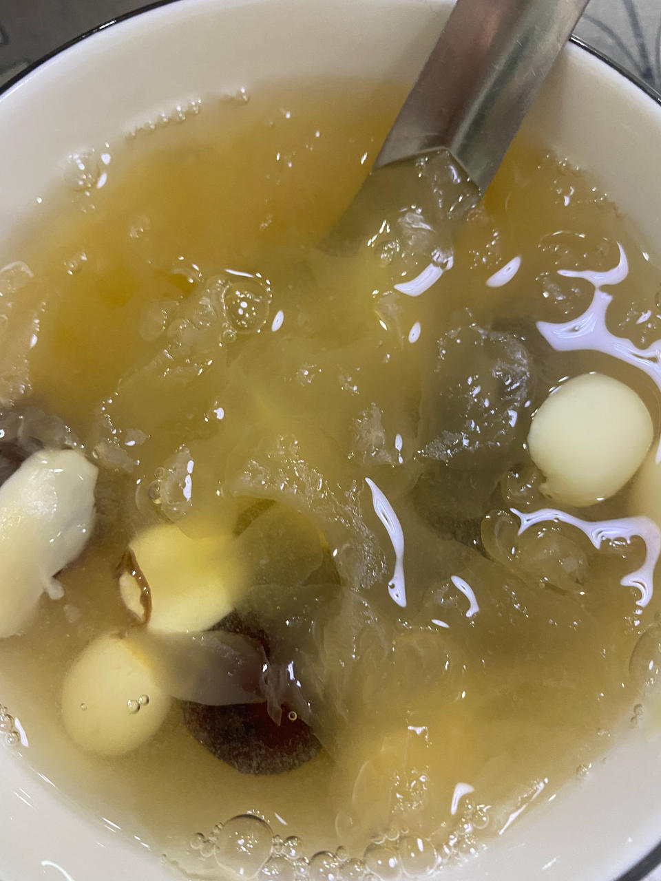 红枣银耳莲子羹（有出胶质、出胶，懒人的电压力锅版）
