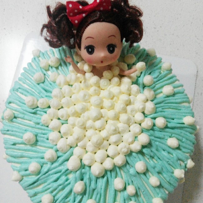 迷糊娃娃洗澡戚风蛋糕（六寸）