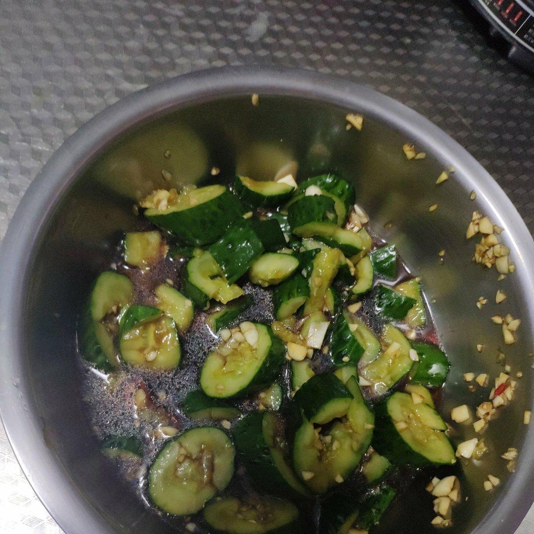 赞不绝口拍黄瓜🥒