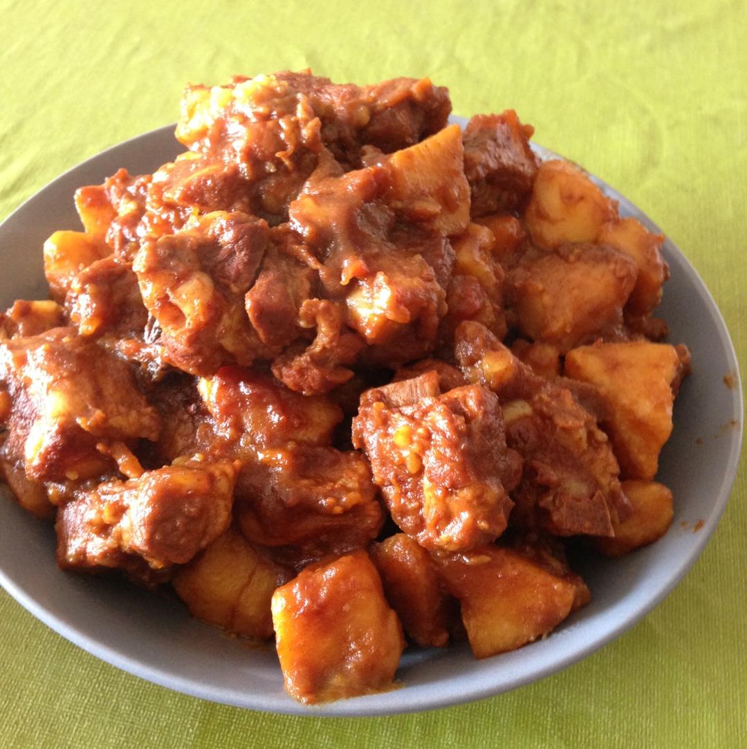 土豆烧排骨