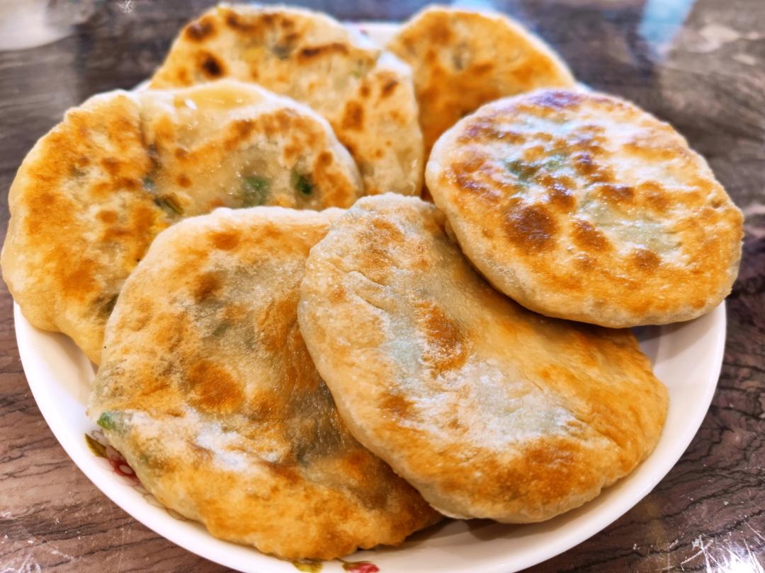 皮薄如纸的韭菜馅饼|免揉面法