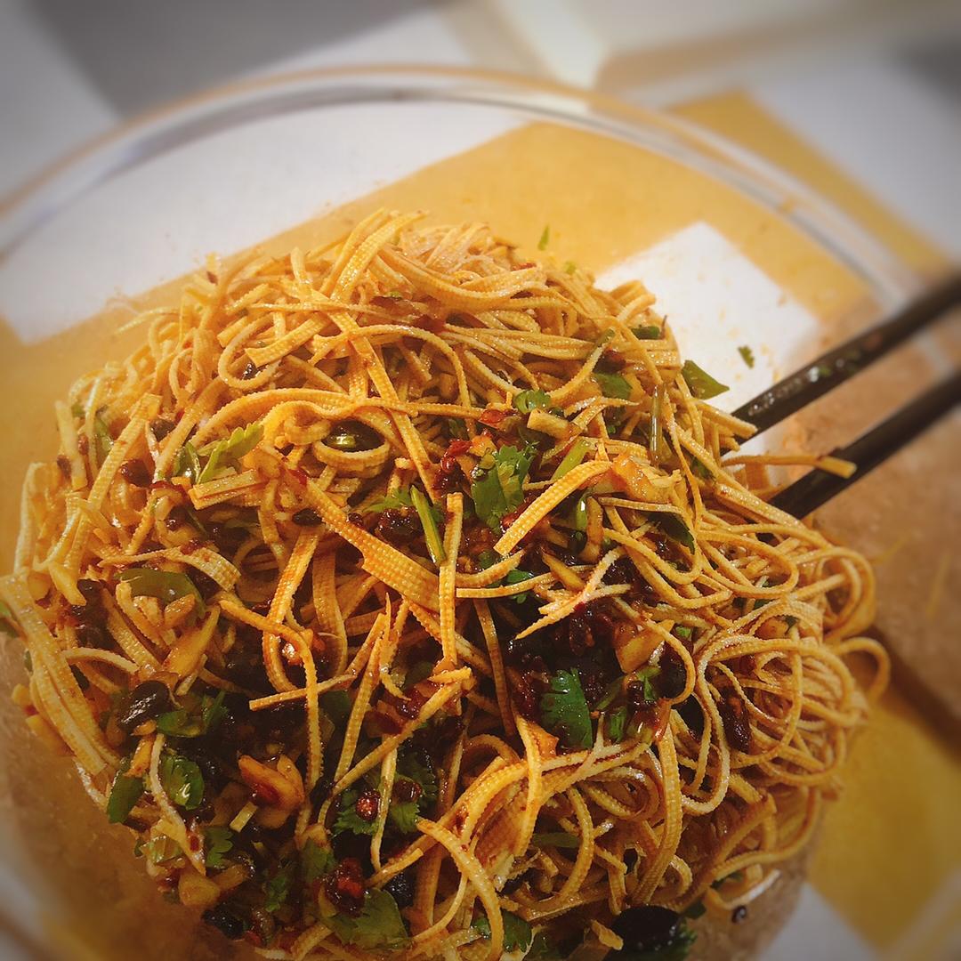 凉拌豆腐皮的做法
