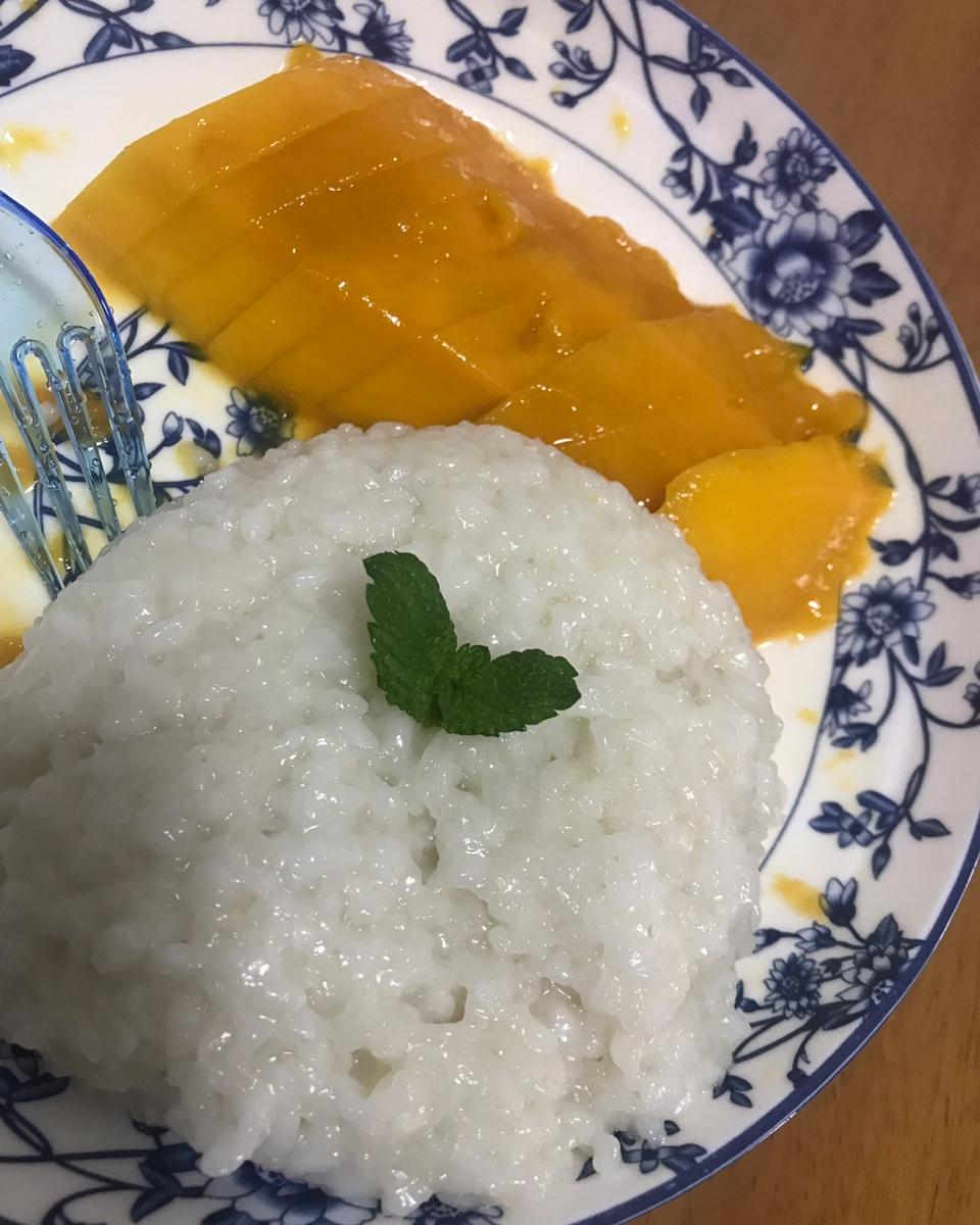 椰香芒果糯米饭
