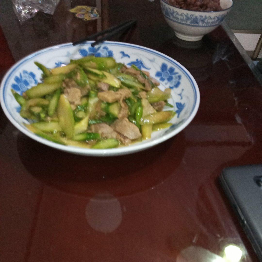 芦笋炒肉
