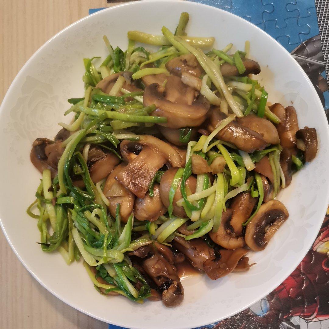 口蘑炒蒜苗