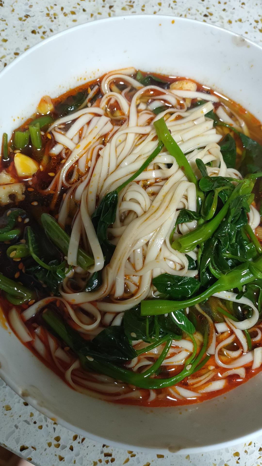 sweet淡然做的地道的重庆小面