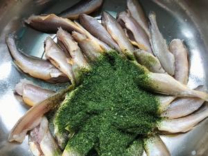 海苔（或苔条）面拖小黄鱼的做法 步骤5