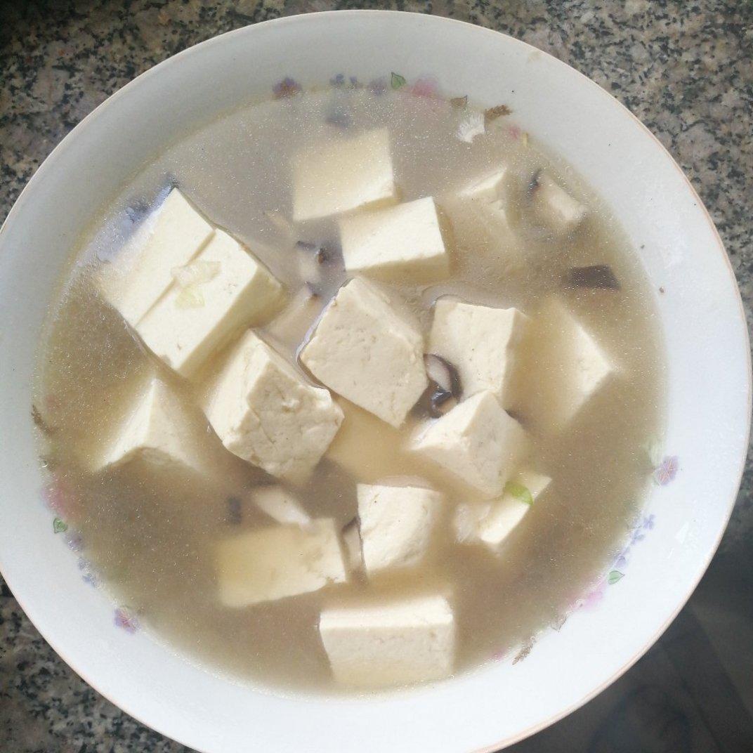 香菇豆腐汤