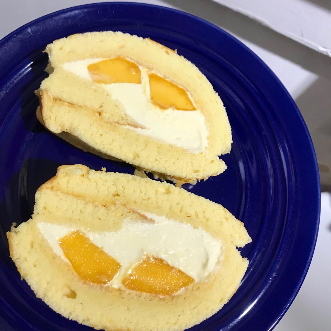 胖乎乎奶油芒果卷/不开裂不掉皮全过程详细图解烘焙视频/蛋糕篇6：「厚卷」