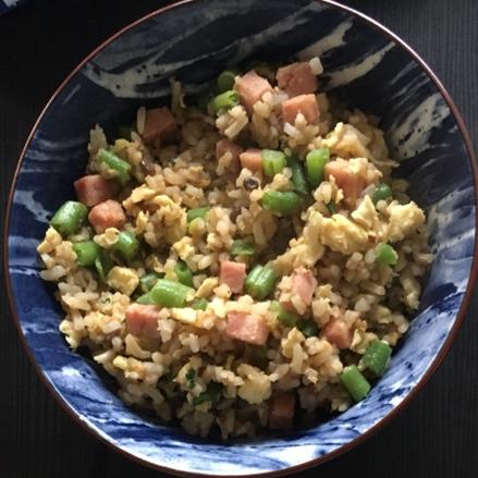 火腿豆角鸡蛋炒饭