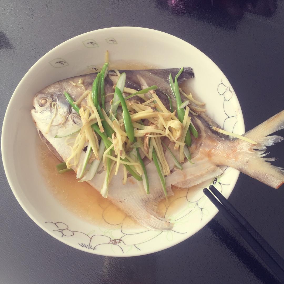 清蒸平鱼