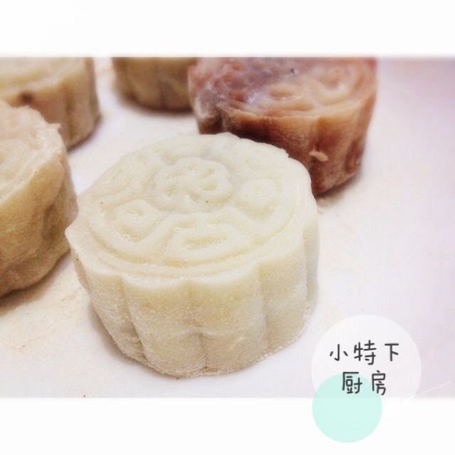 冰皮枣泥馅月饼