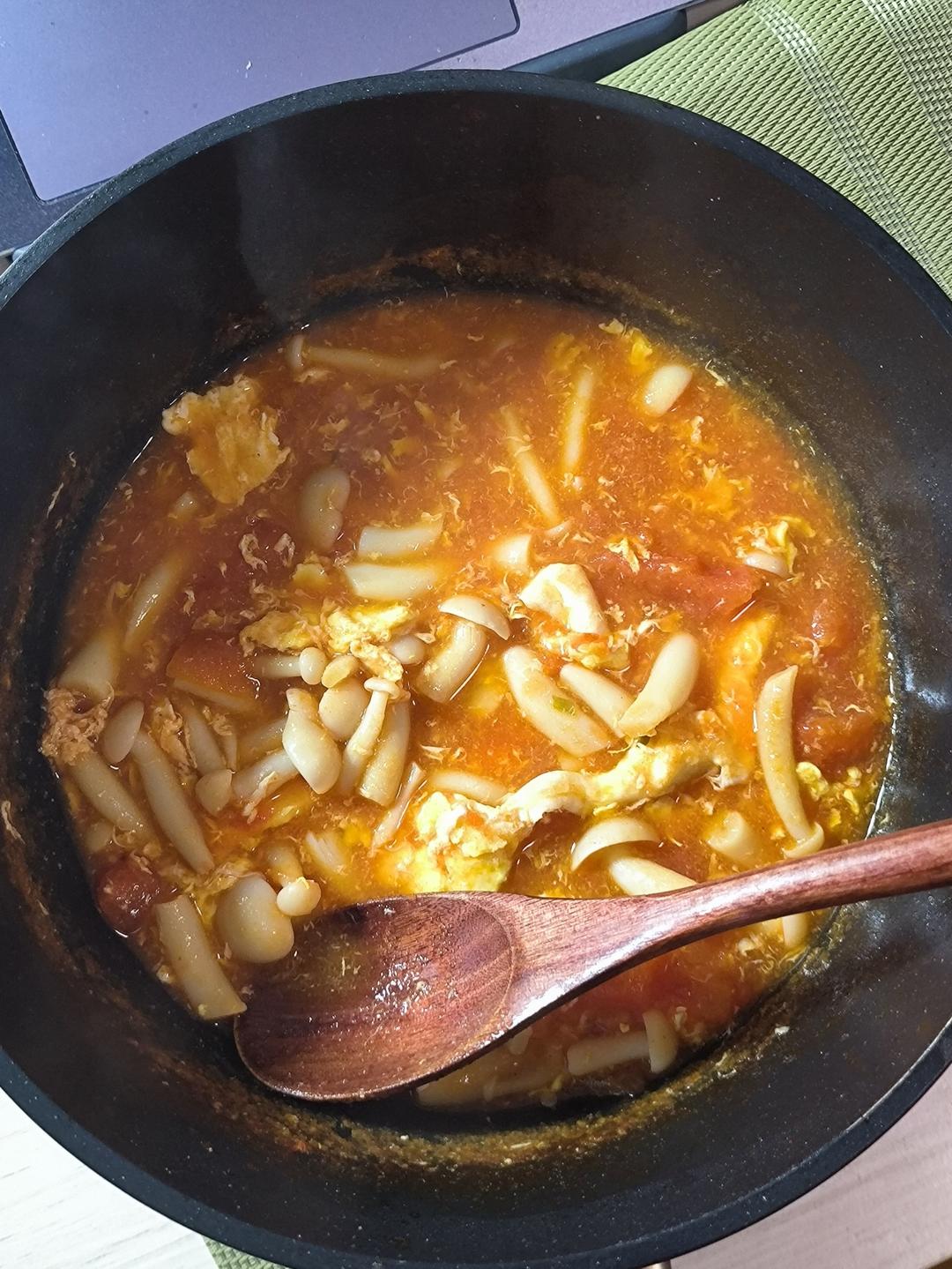 白玉菇西红柿鸡蛋汤