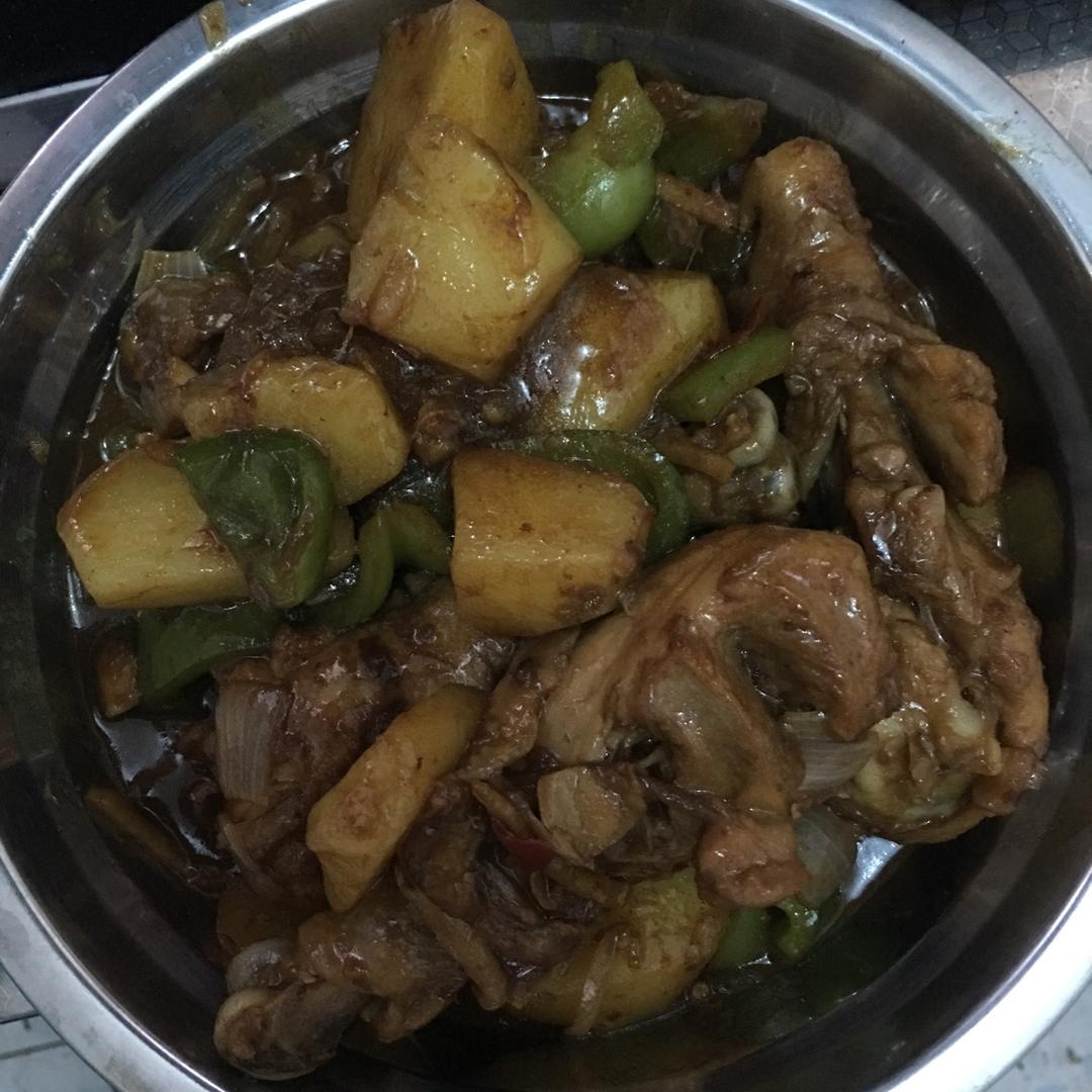 红烧土豆炖鸡腿