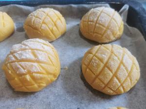 菠萝酥皮面包的做法 步骤3