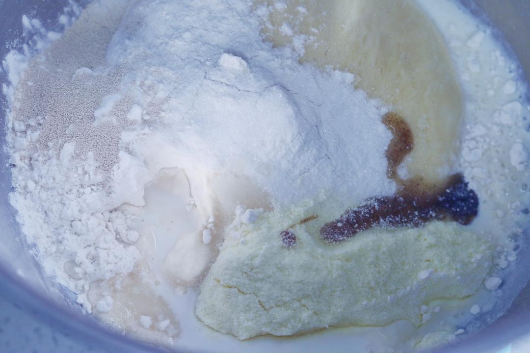 纯奶手撕吐司的做法 步骤1