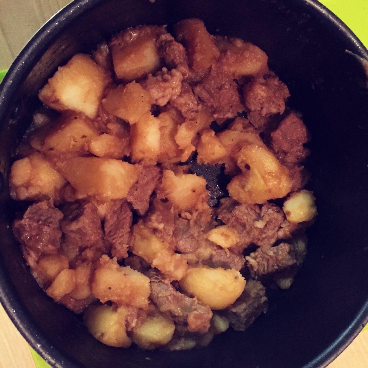 土豆炖牛肉