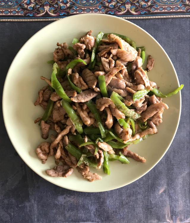 孜然青椒炒肉
