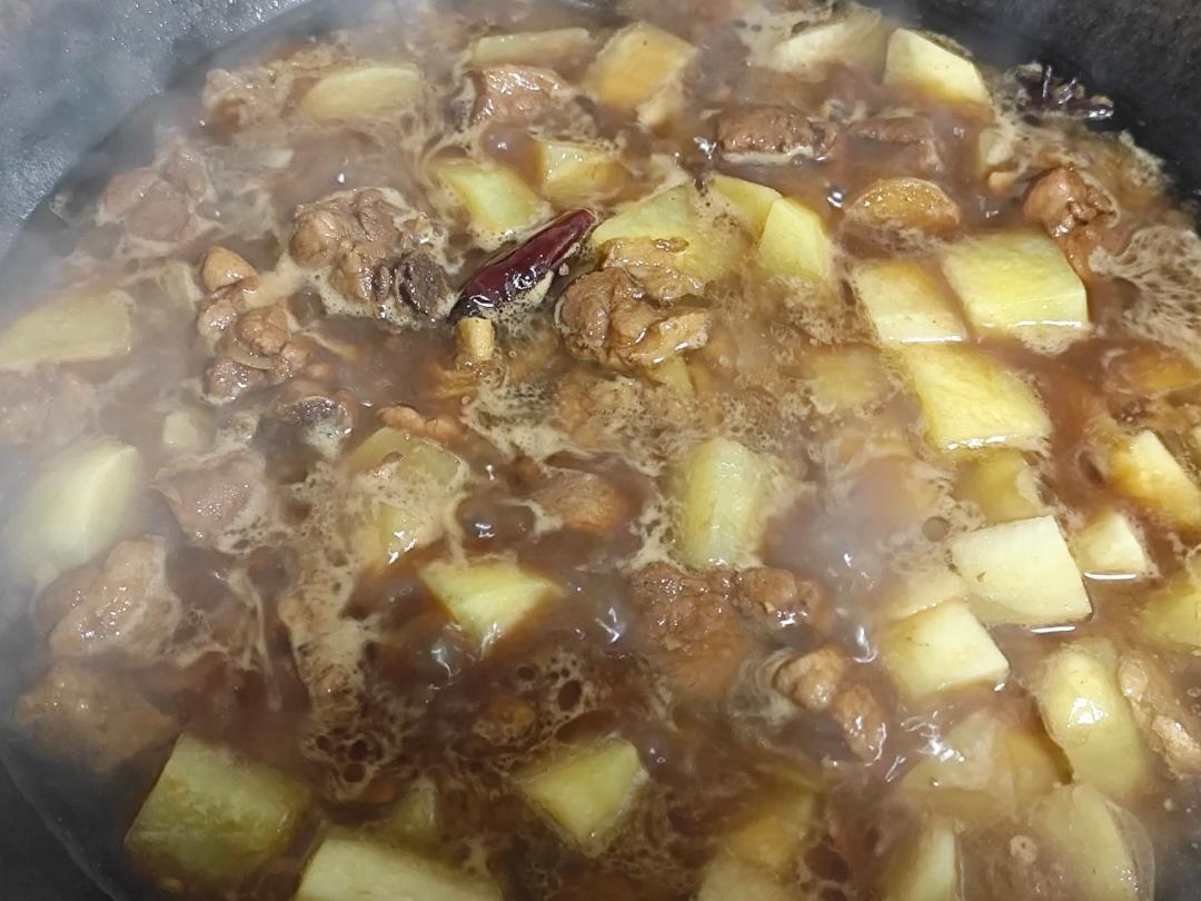 红烧鸭腿土豆块