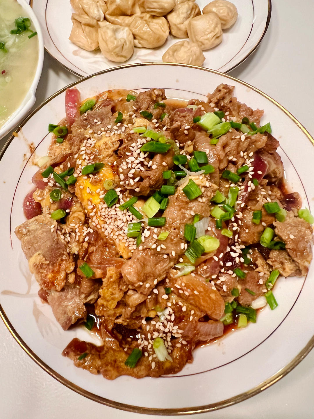 【搬运】抱蛋肥牛饭（原Po知乎：添饭小哥哥）