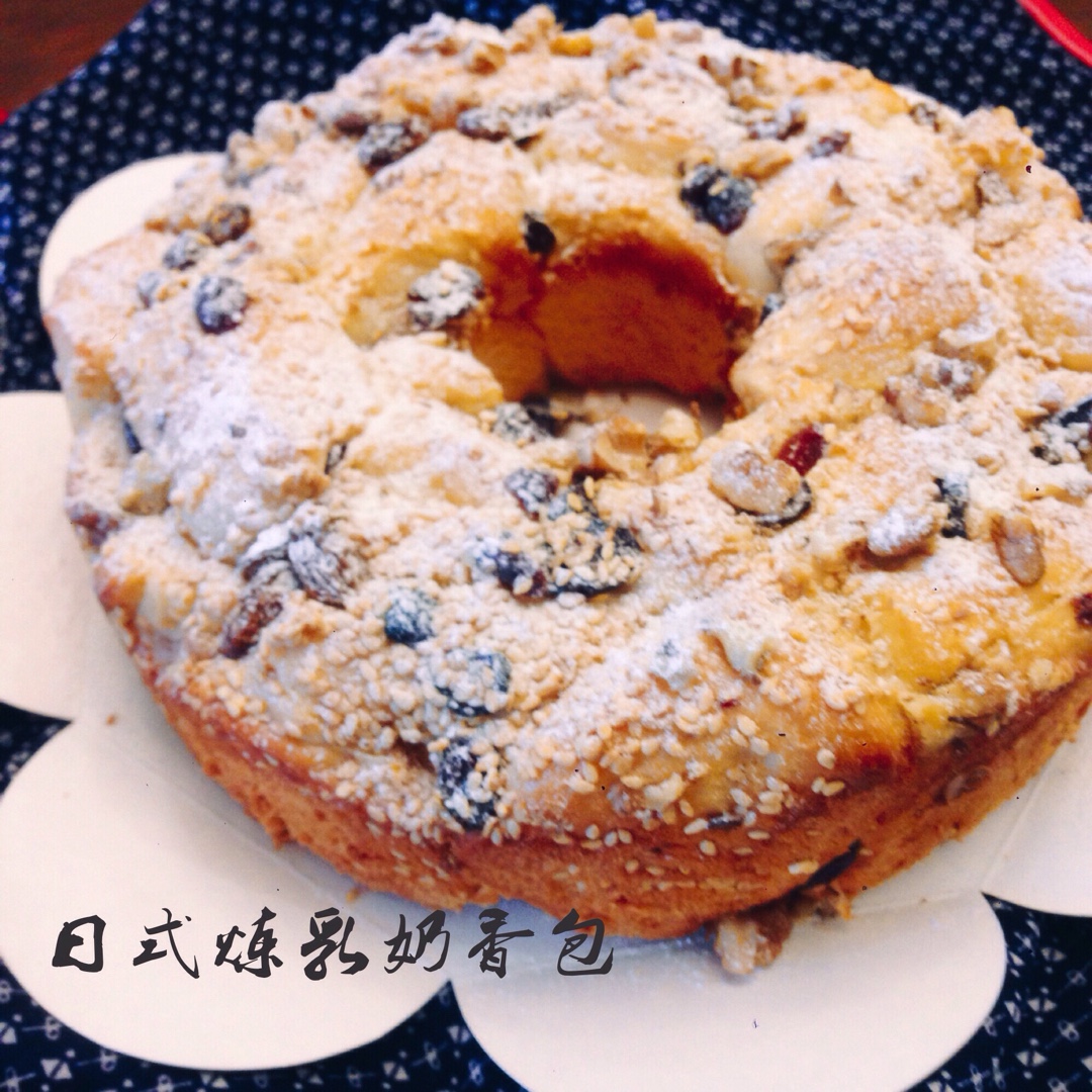 日式香浓炼乳面包