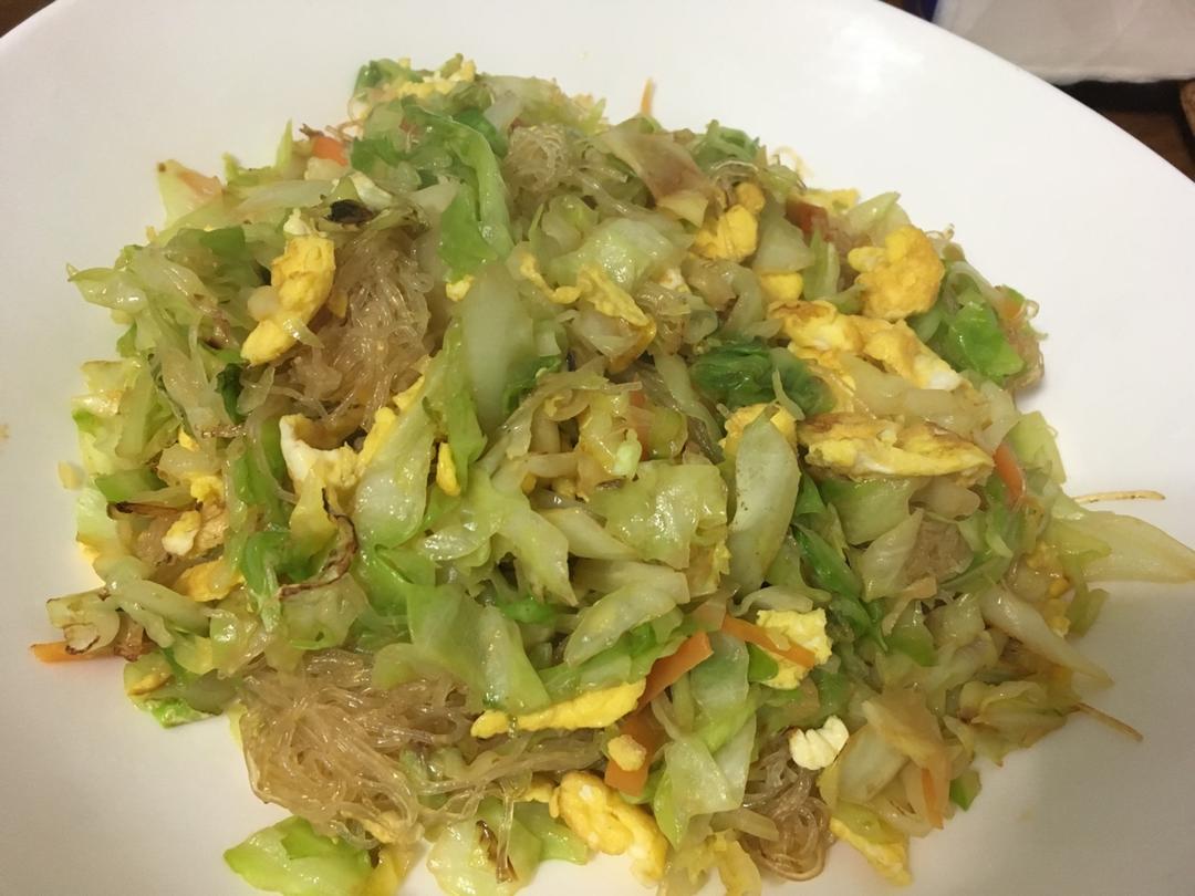 包菜粉丝炒鸡蛋