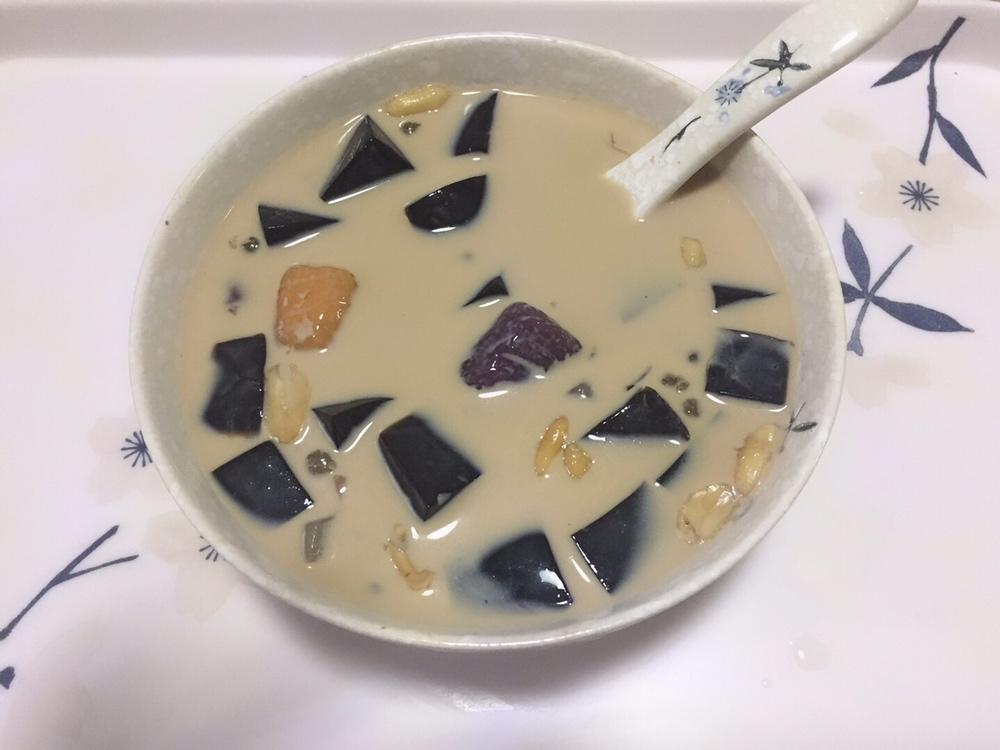 鲜芋仙 芋圆红豆奶茶烧仙草