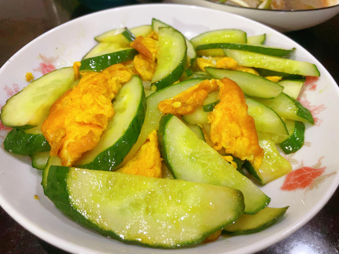黄瓜炒鸡蛋