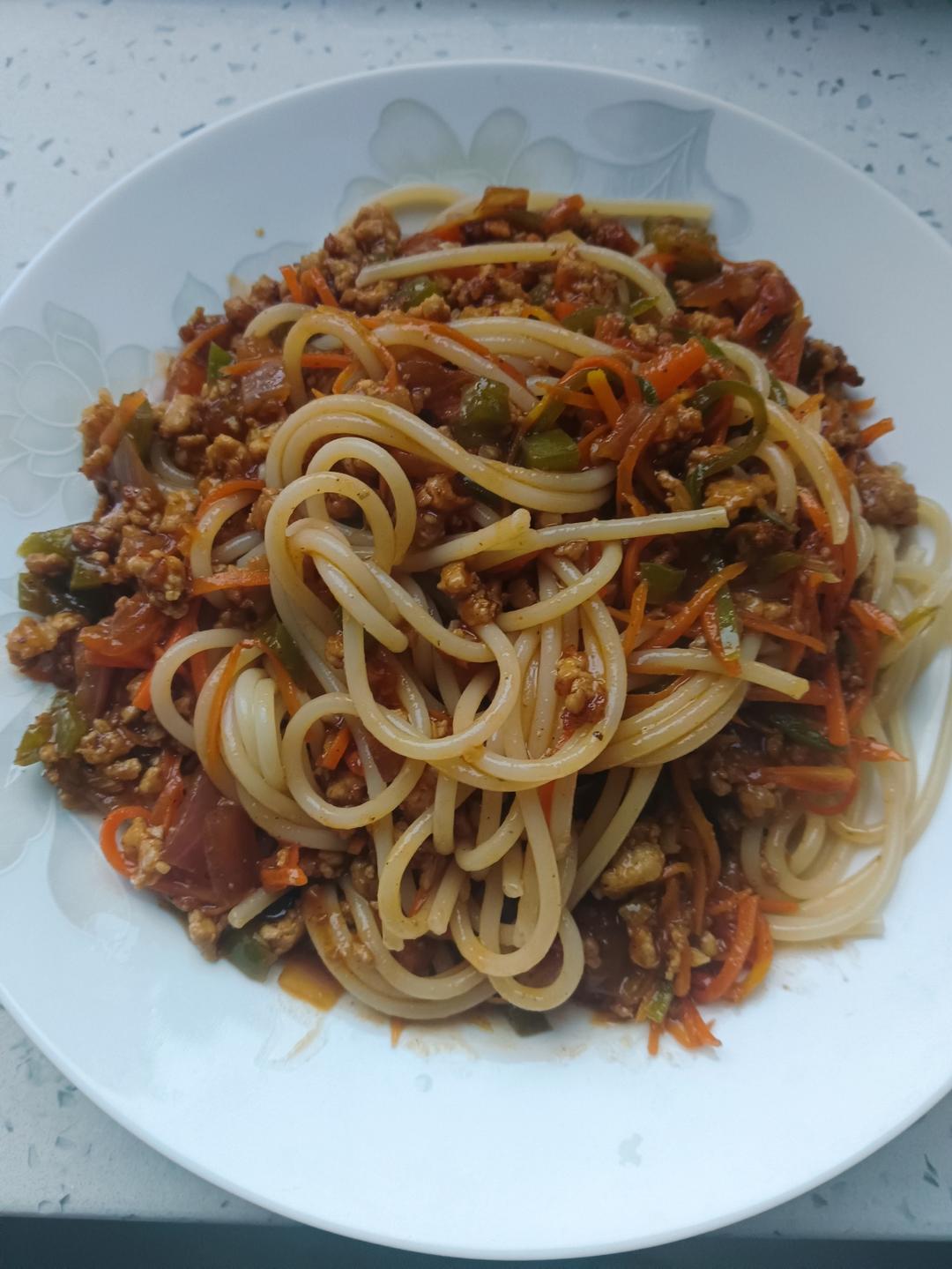 番茄肉酱意大利面