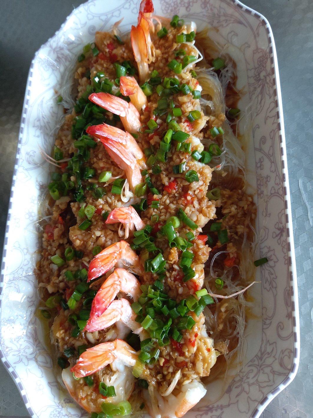 蒜蓉粉丝蒸大虾