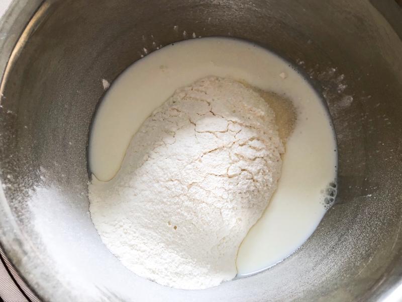 纯奶手撕吐司的做法 步骤1