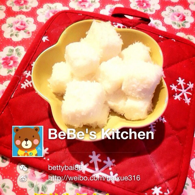 85度C 》椰丝牛奶小方