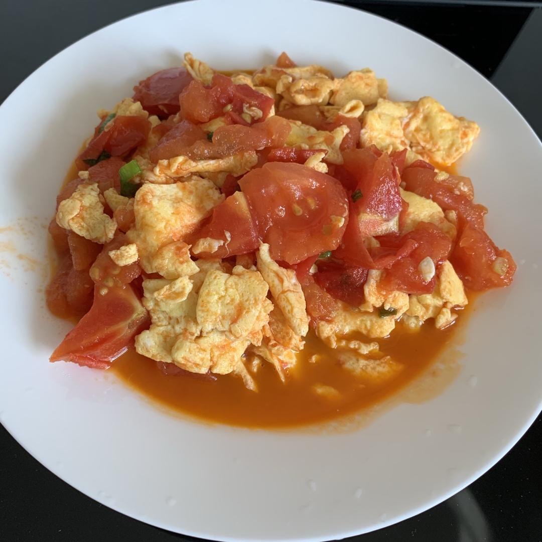 西红柿炒鸡蛋时，多加这一步，鸡蛋香嫩又入味