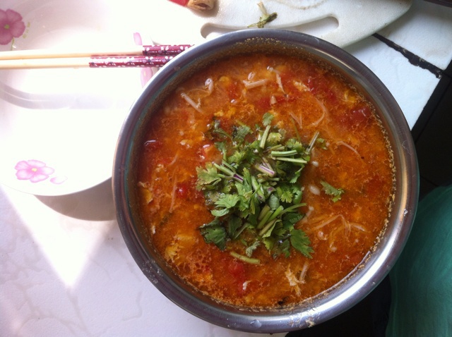 番茄金针菇鸡蛋汤