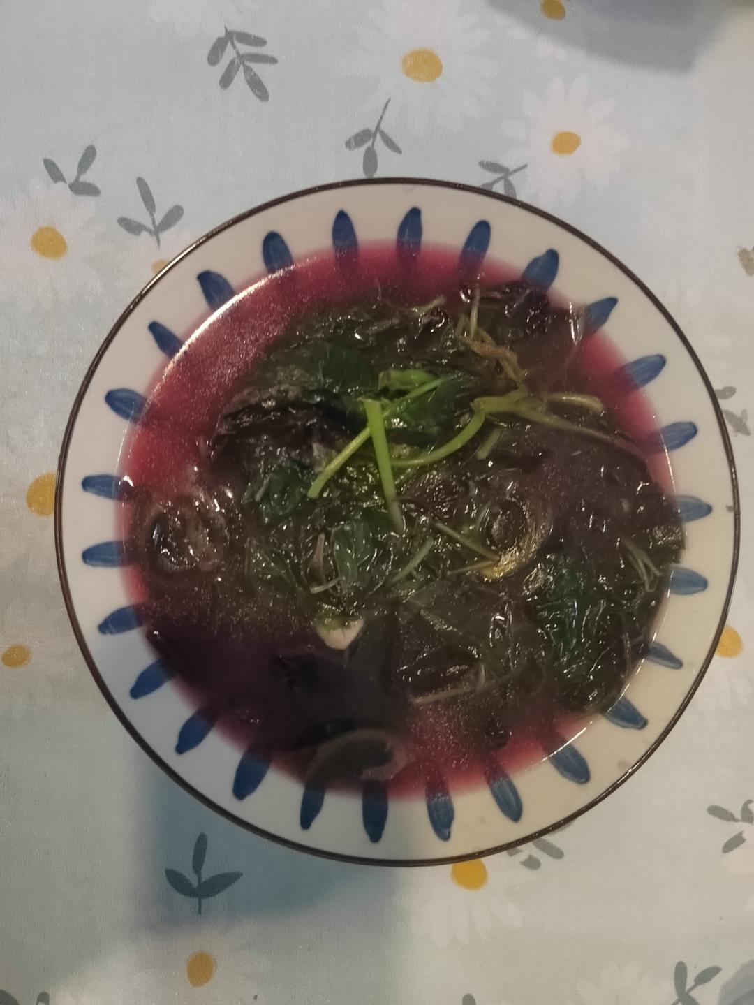 独特风味汉菜皮蛋汤