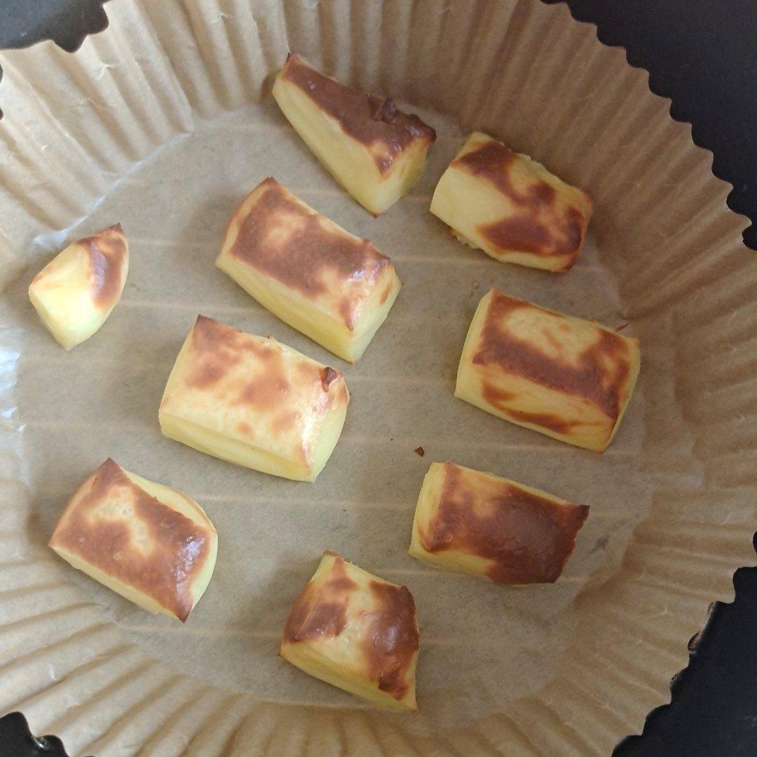 烤牛奶，又叫烤鲜奶（全蛋版，消耗牛奶）