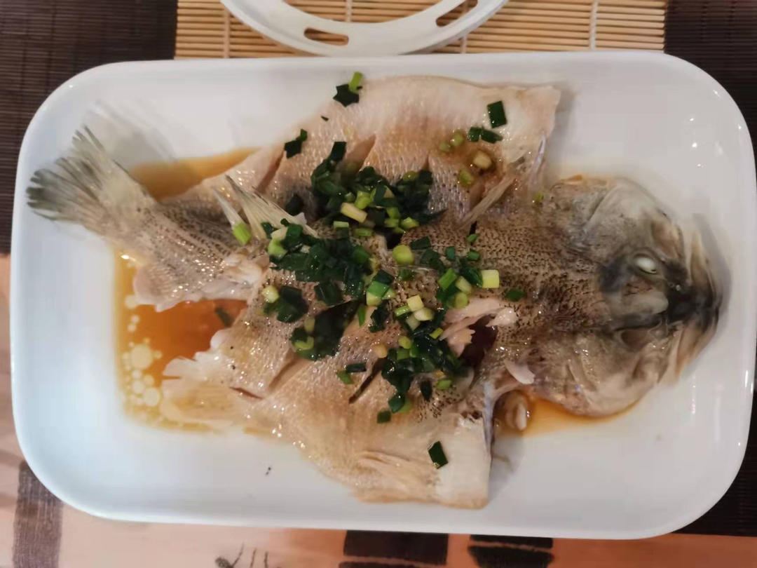 灌汤小笼包+白玉翡翠卷【3月北鼎蒸炖锅食谱】