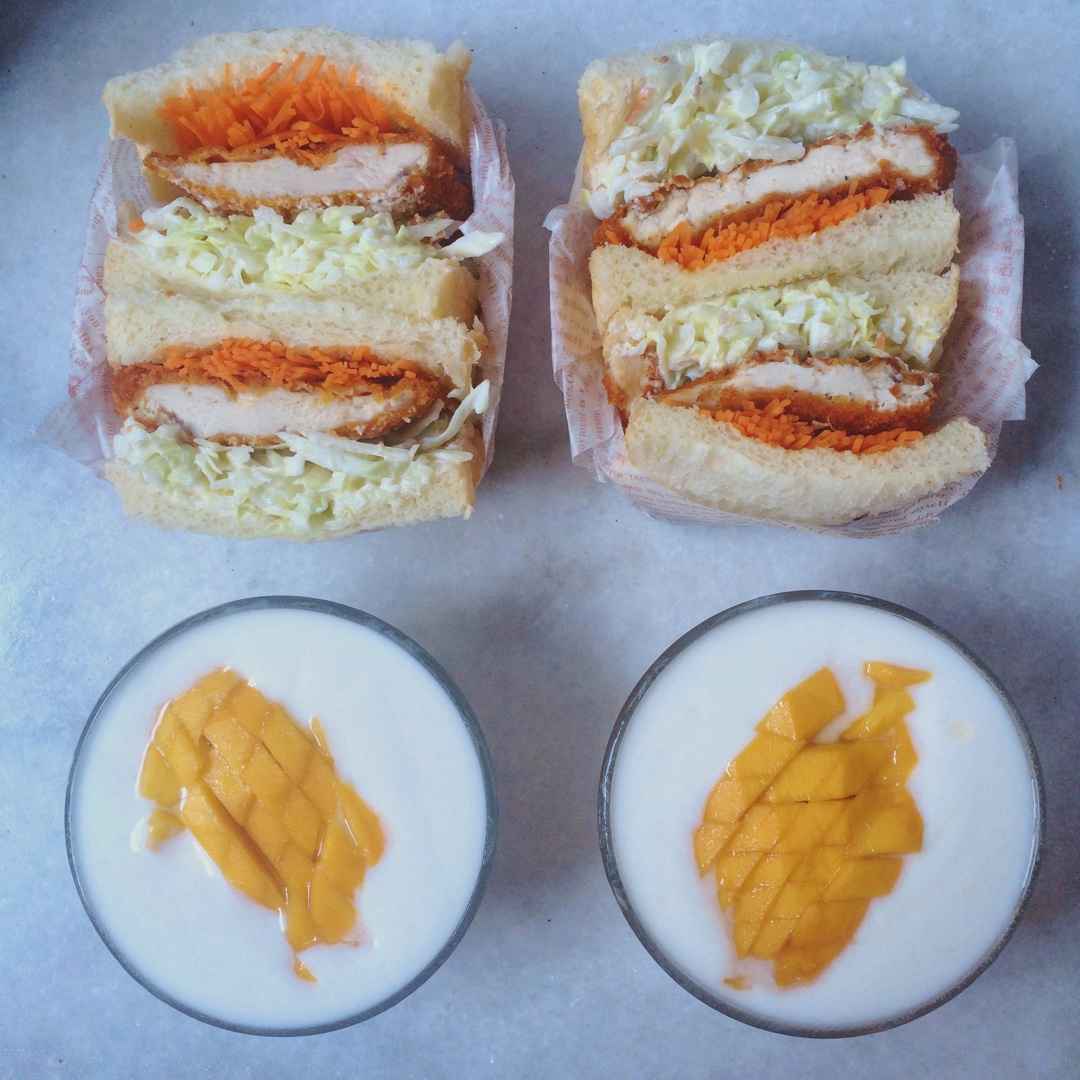 酥炸鸡排三明治