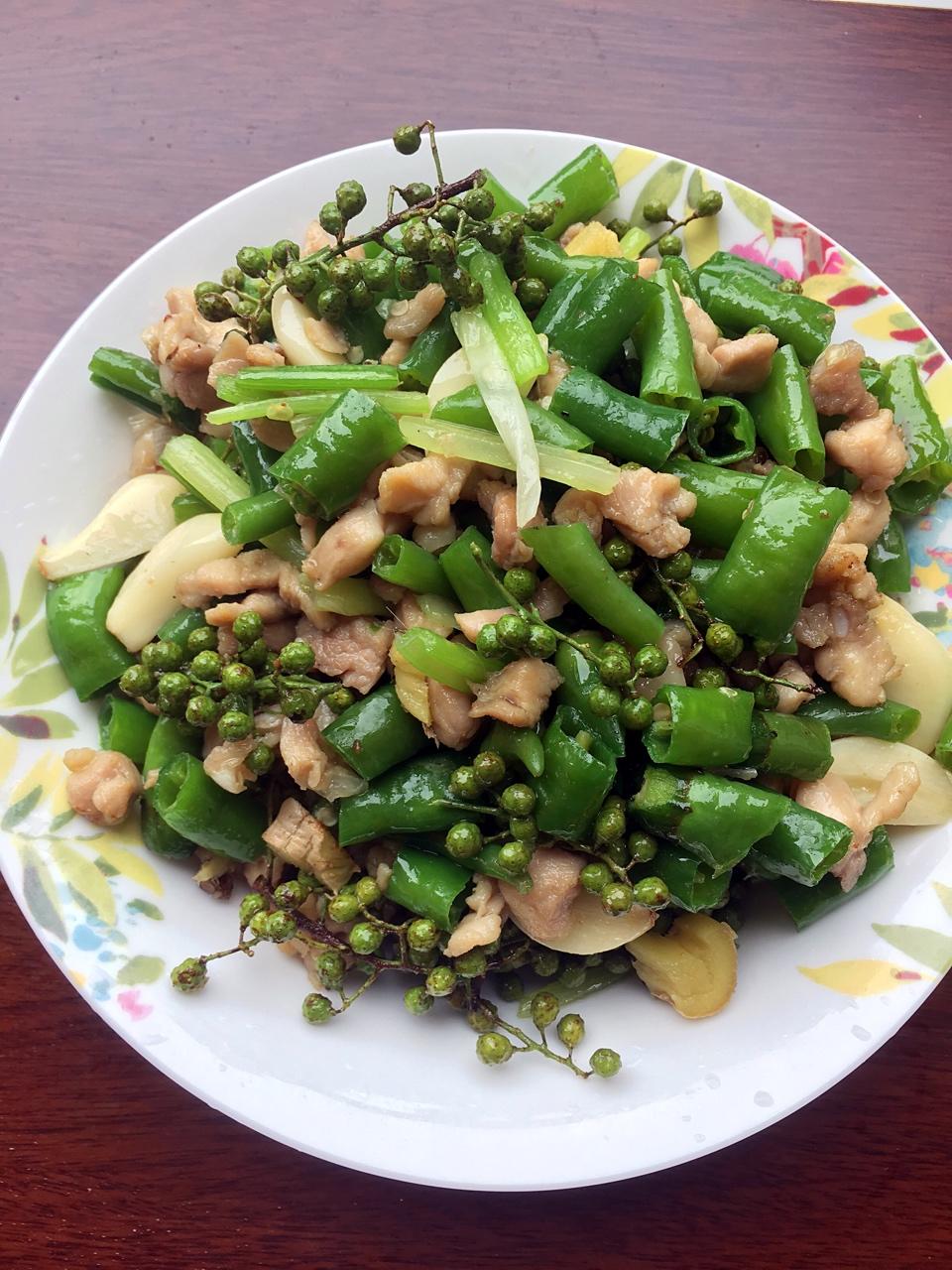 重庆江湖菜～铁山坪花椒鸡（重口味）